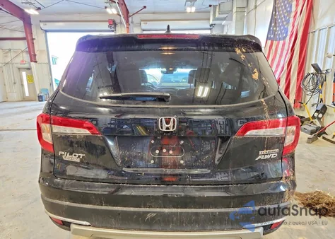 2021 Honda Pilot Touring z USA, uszkodzony, nr VIN 5FNYF6H96MB059150